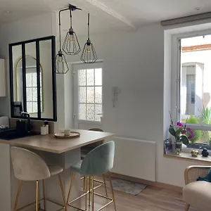  Appartement Le Saint Cyp - - Entier Cosy Et Au Calme, Proche Du Metro France